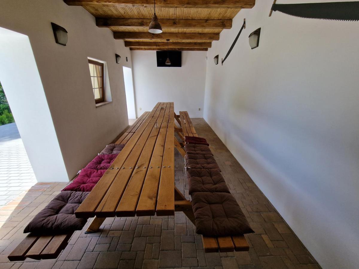 Vila Hajenka Trebivlice Exteriér fotografie